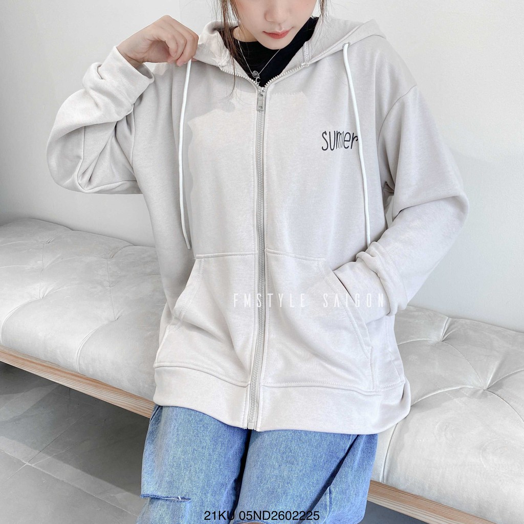 Áo khoác nỉ có nón chống nắng thêu SUMMER ulzzang thời trang nữ FmStyle SaiGon 21KU05ND2602 | BigBuy360 - bigbuy360.vn