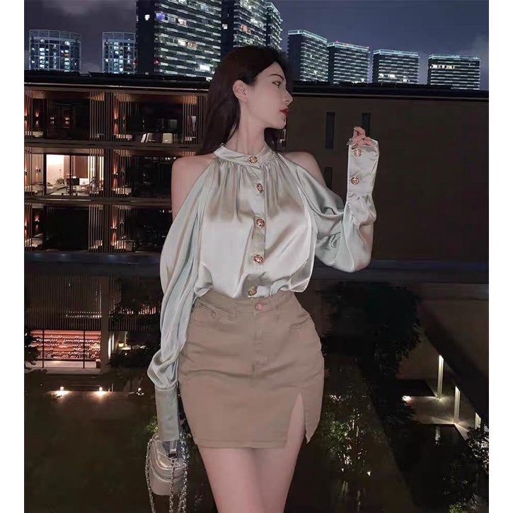 Set áo sơmi hở vai kèm chân váy