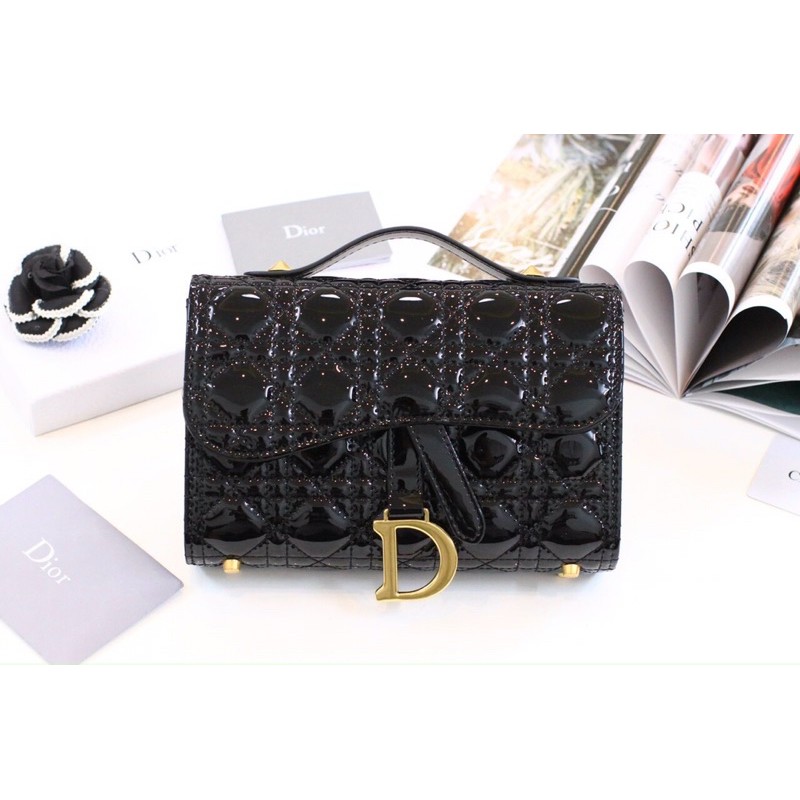 Túi xách nữ đeo chéo cầm tay cutlch flapbag da bóng khoá vàng chữ D 5 ô fullbox có hộp