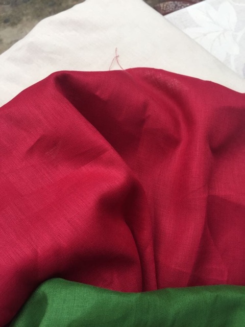 Vải Linen tưng premium màu đỏ đô.
