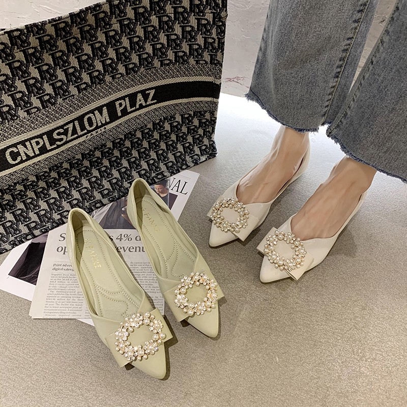 [Mã FASHIONCB264 giảm 10K đơn bất kỳ] Giày đế mềm mũi nhọn đính hạt ngọc trai xinh xắn thời trang thanh lịch cho nữ