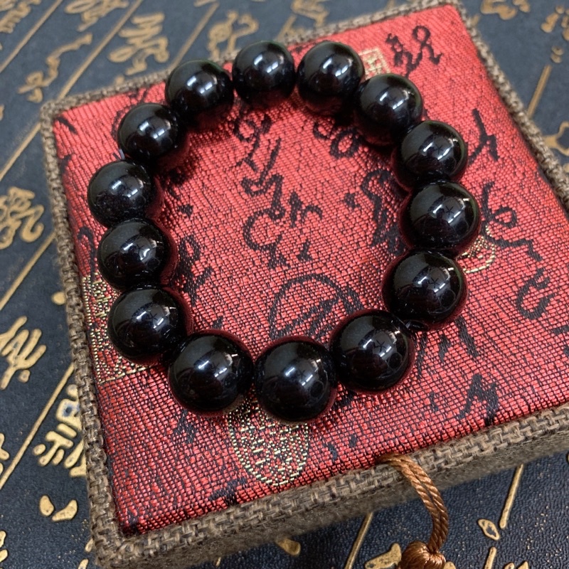 Vòng Tay Đá Đen 14ly Tặng Kèm Hộp Gấm