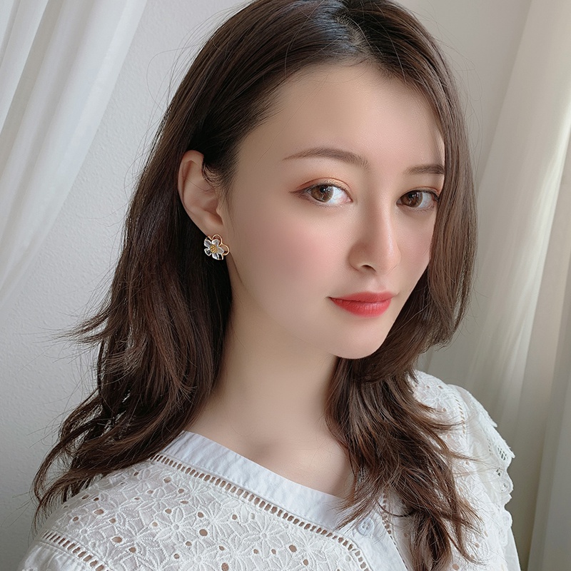 Khuyên tai chốt bạc hình bông hoa 3D 2 lớp đáng yêu