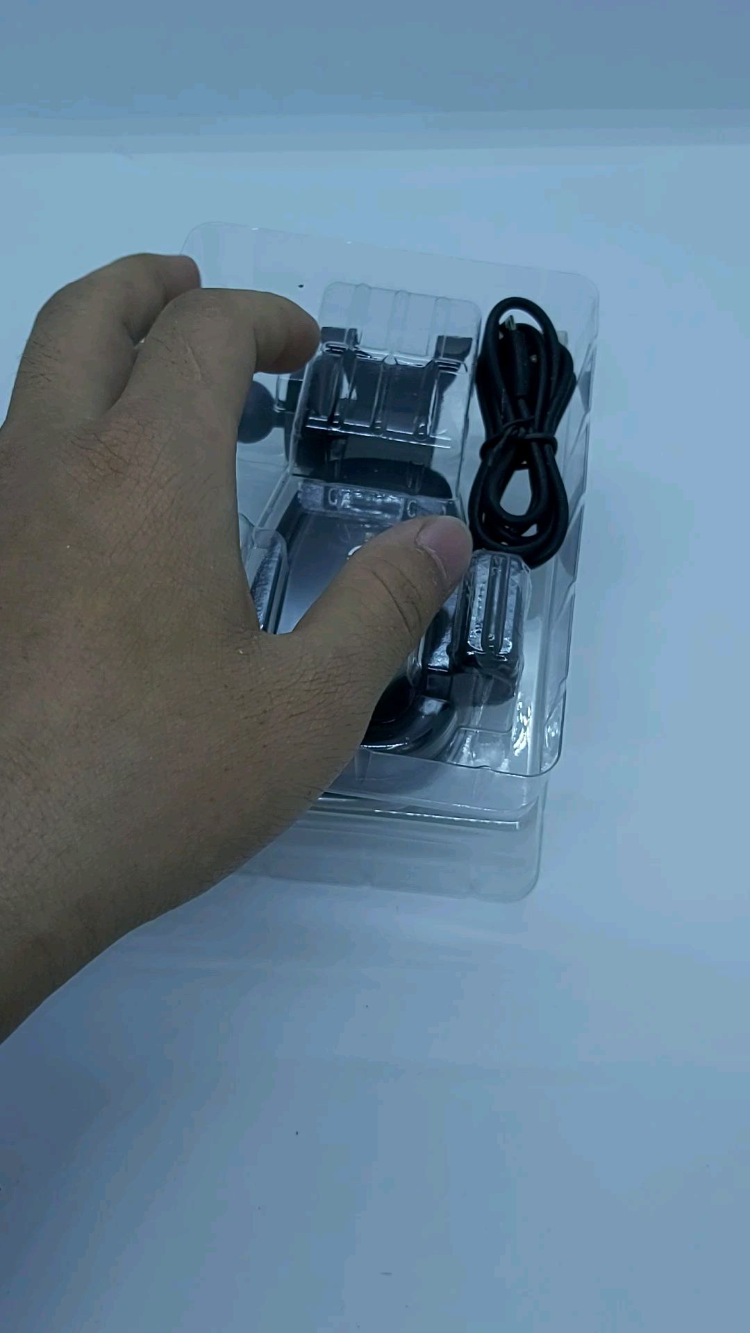 Đế sạc không dây (Wireless Charge) trên oto, xe hơi nổi tiếng Baseus (Chuẩn QI) Sạc nhanh Vô đối