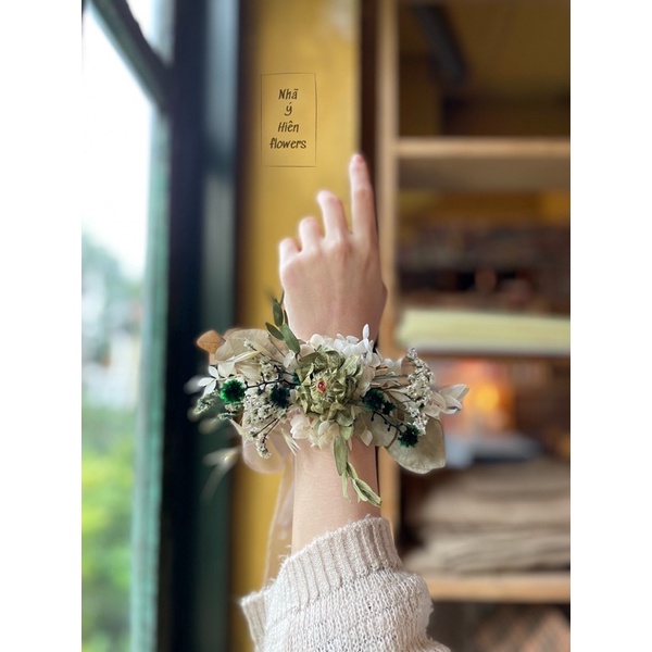 Vòng tay hoa khô handmade - Dải đeo tay phong cách Vintage cổ điển, nhẹ nhàng, thanh lịch