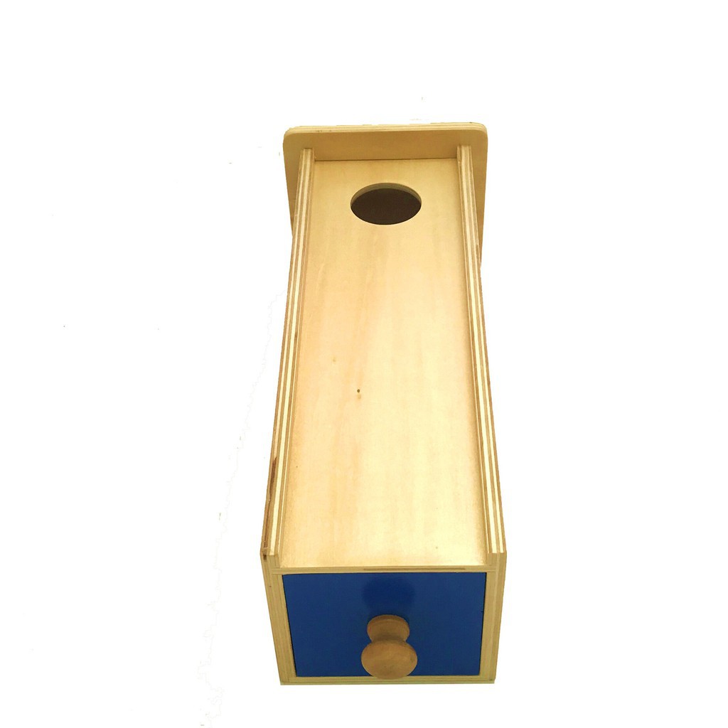 MS8 - Thả bóng gỗ vào hộp gỗ dài - Giáo cụ Montessori 0-3 tuổi