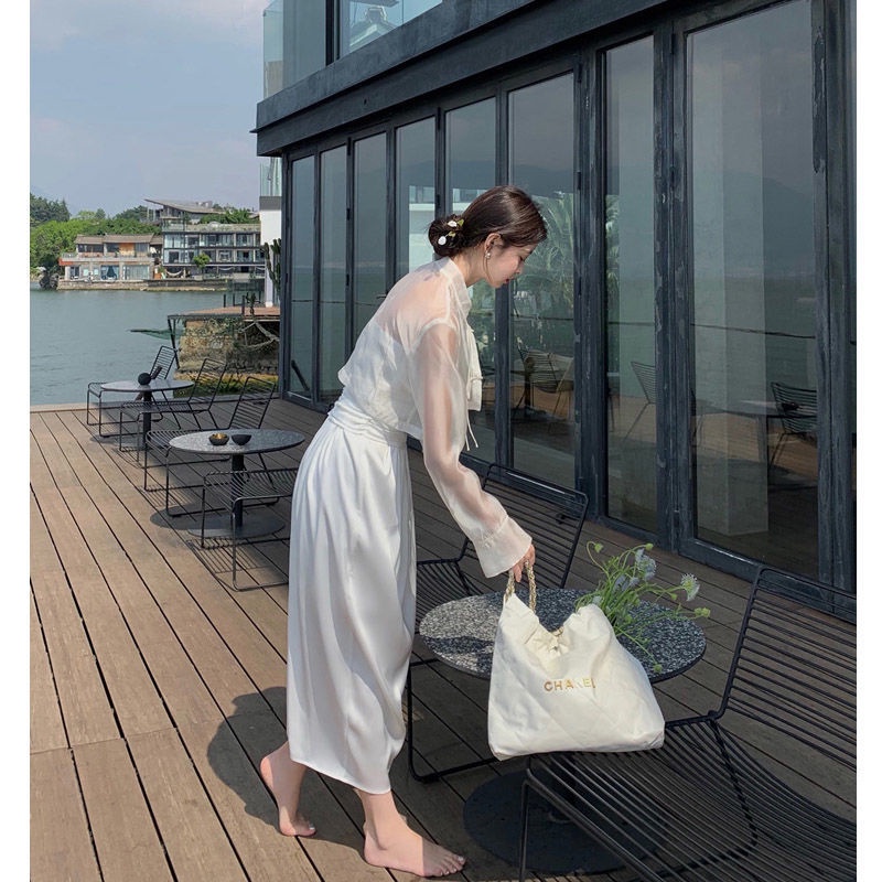 Retro Chinese style dress Xiaxin Chinese satin halter dress two sets of new products for women in 2022