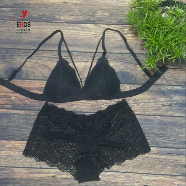 Áo lót bralette đen dày dặn