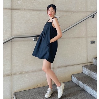 | 𝘽𝙇𝘼𝘾𝙆 𝙁𝙍𝙄𝘿𝘼𝙔 | Váy cami hồng - đen Fabric Holic