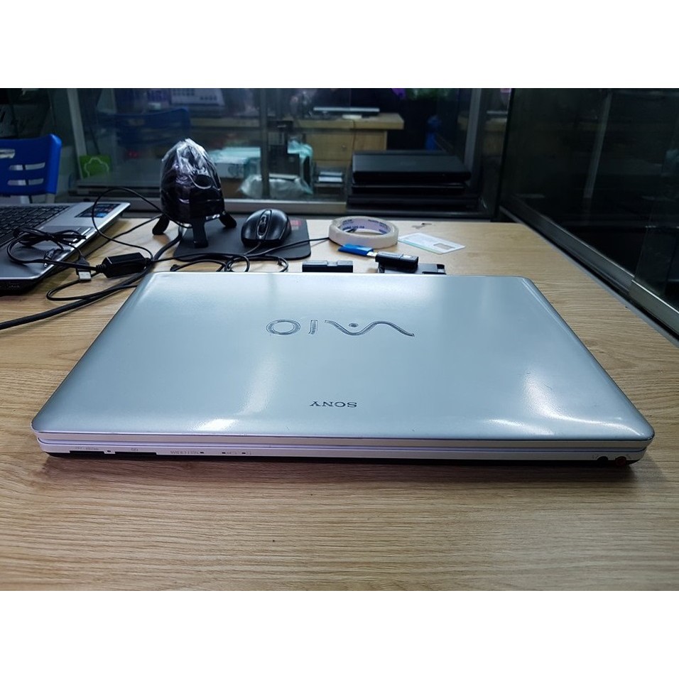 Laptop Cũ Sony Vaio EA Trắng Core i5/Ram 4Gb Chơi Game Đồ hoạ Ngon