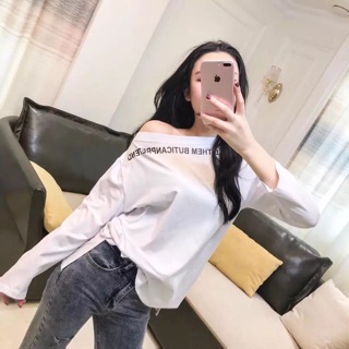 Áo lệch vai dài tay