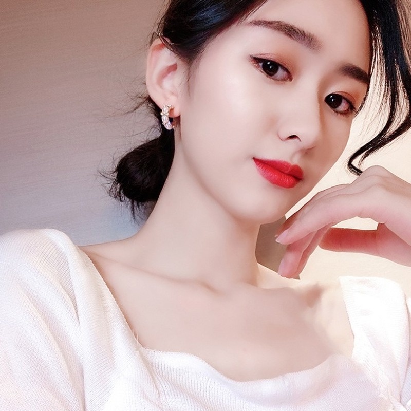 Đôi Khuyên Tai Hình Bán Nguyệt Đính Đá Và Ngọc Trai Giả Thời Trang Cho Nữ