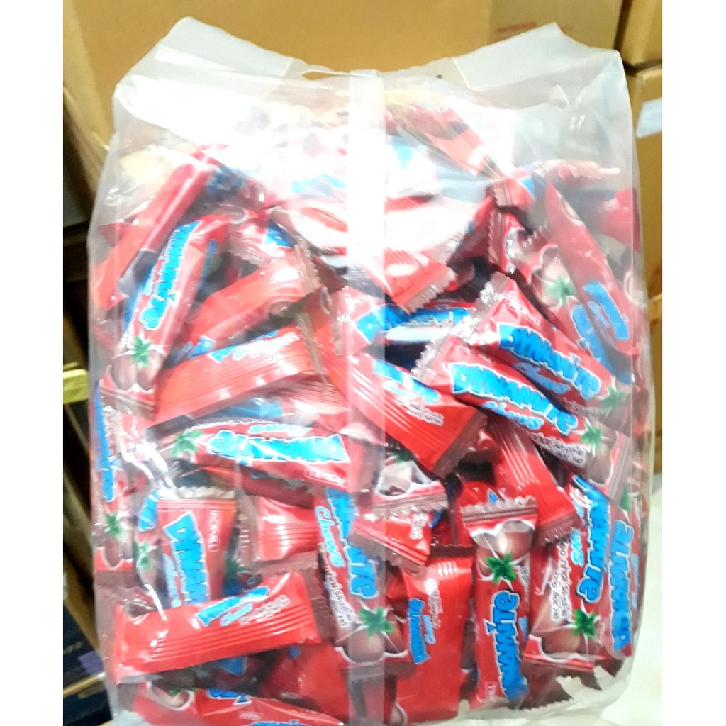 Kẹo Nhai 3 Viên Socola Hương Bạc Hà Dynamite Túi 1kg (Khoảng 190 - 195 chiếc)