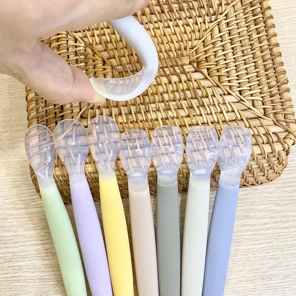 Thìa Ăn Dặm Silicon Combo 2 Chiếc Tặng Kèm Hộp Đựng Chính Hãng TGM Hàn Quốc Cho Bé Yêu Tập Ăn