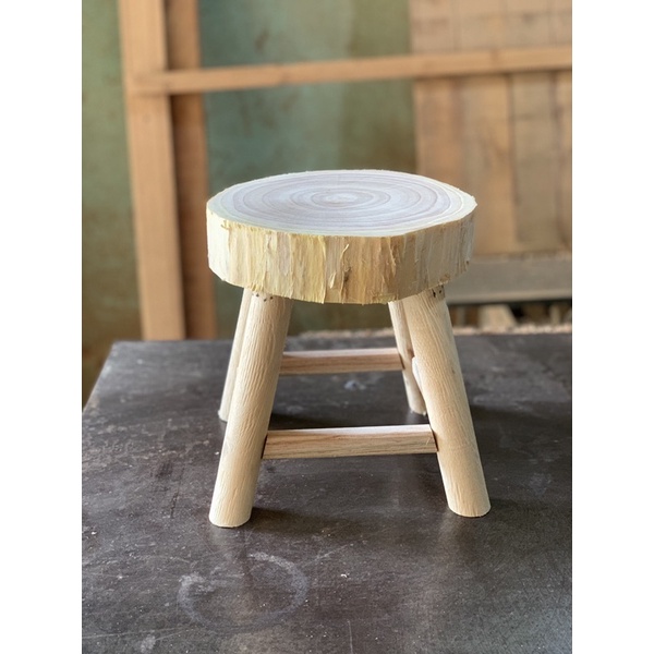 Đôn gỗ mini nguyên khối , Gỗ Tự Nhiên / Đường kính 19 ~ 22cm , cao 20cm