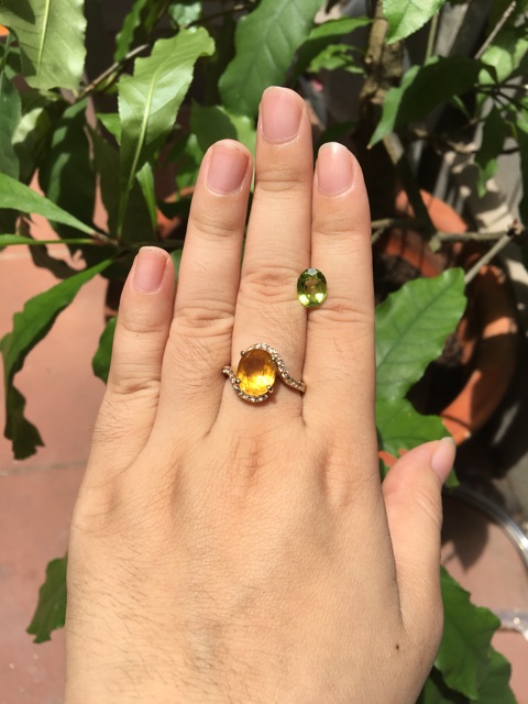 Mặt nhẫn , bông tai, dây xanh lá - peridot