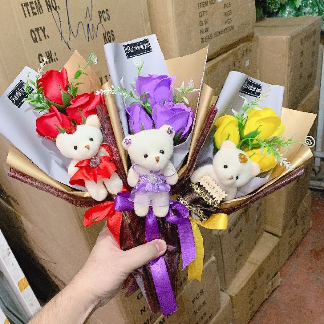 Hoa Hồng Sáp 3 Bông Kèm Gấu
