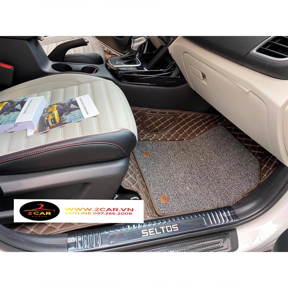 Ốp bậc cửa chân trong, ngoài xe Kia Seltos 2020- 2021, mẫu cacbon cao cấp