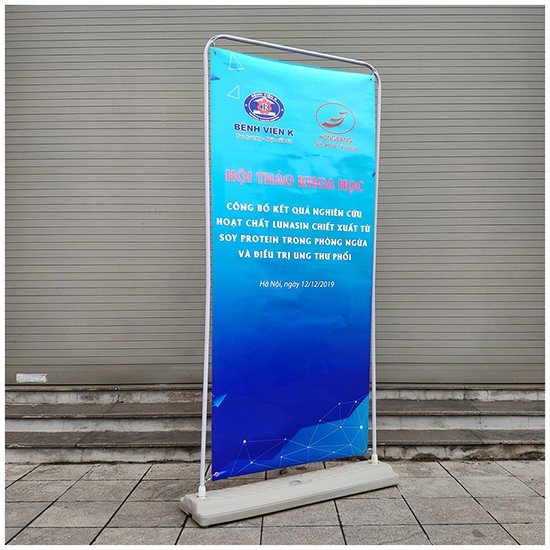Standee Ngoài Trời Cản Gió Đế Nước Loại Tốt