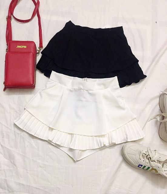 Chân váy xếp ly ba tầng