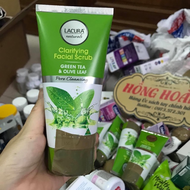 Sữa rửa mặt Lacura Úc