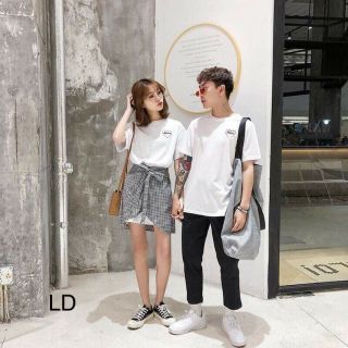 Áo đôi tim chữ ngực
