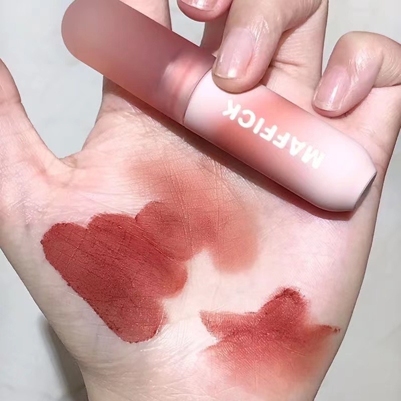 Son Lì Chống Nước Lâu Phai Chất Son Mượt Như Nhung