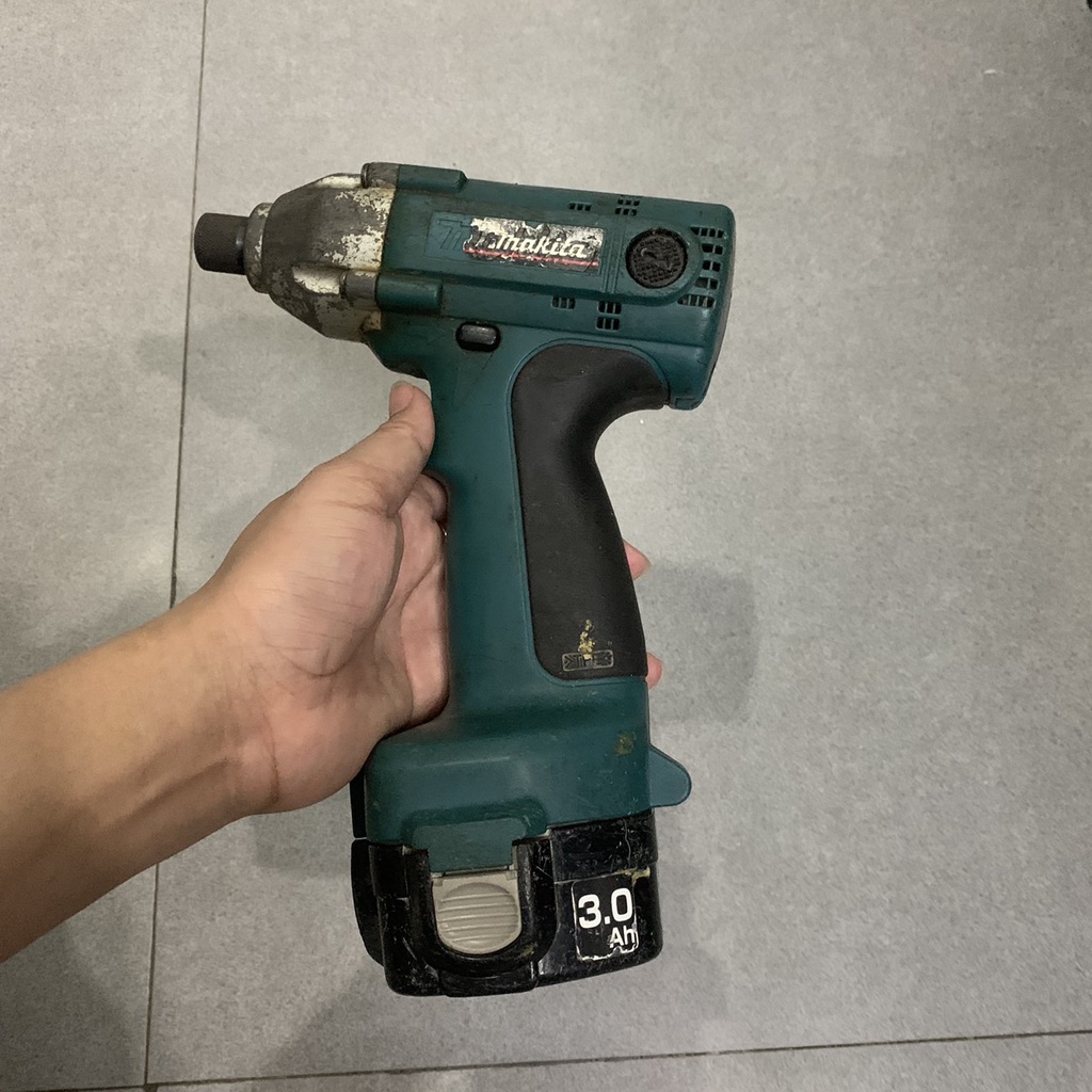 Máy khoan bắn vít pin Makita 6916D hàng Nhật Bãi 12V hàng zin, máy có điều tốc và đảo chiều