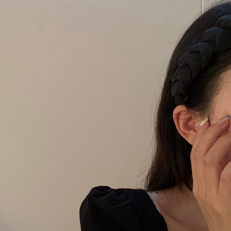 Bờm cài tóc IU đính đá nhân tạo phối hoa sang trọng dễ thương Her Accessories