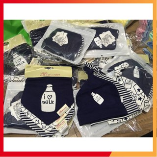 Set mũ + set yếm momcare Milk cho bé