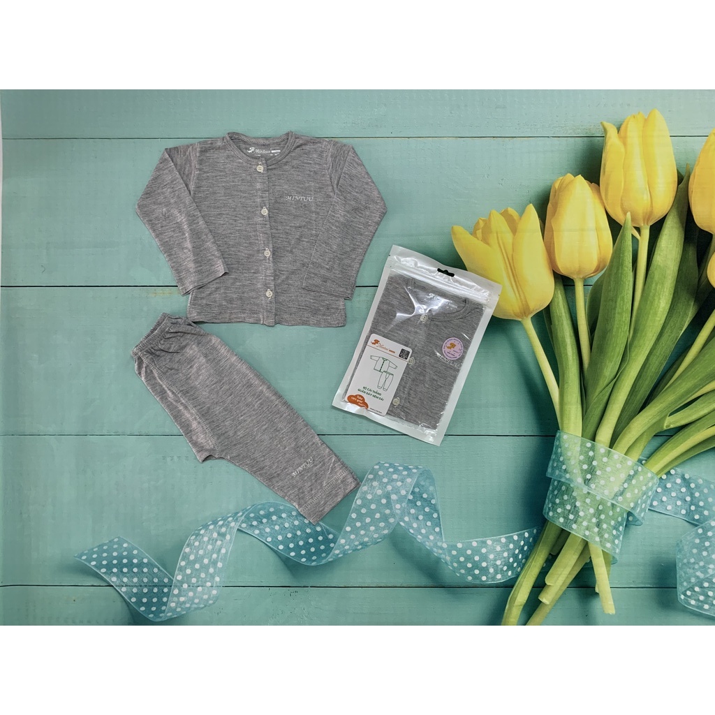 Bộ quần áo cài thẳng tay dài, quần dài đáy nêm mặc tã cho trẻ sơ sinh đến 2 tuổi, chất liệu sợi tre cao cấp Mintuu