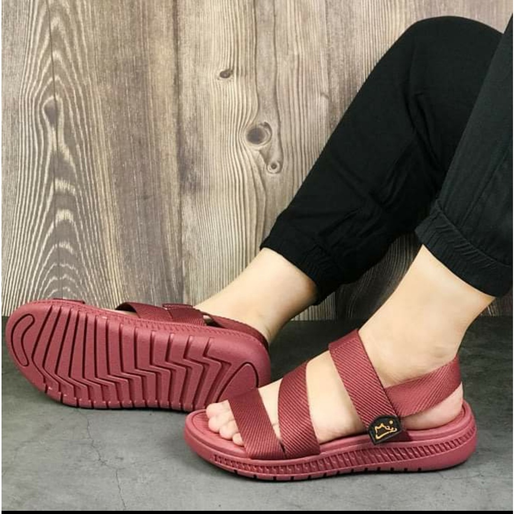 FACOTA | Giày dép sandal nữ hồng mận đi học, đi chơi HA12