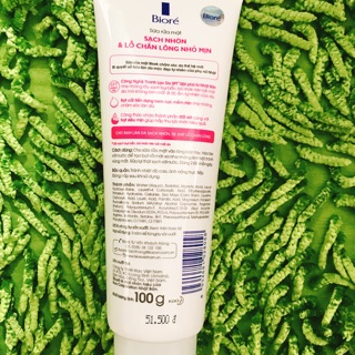 Sữa rửa mặt Biore