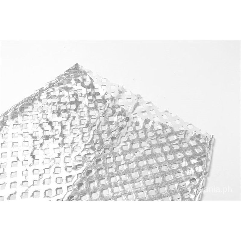 Set đồ WEANIA gồm áo tay dài màu bạc + quần dài lưng cao thiết kế khoét quyến rũ