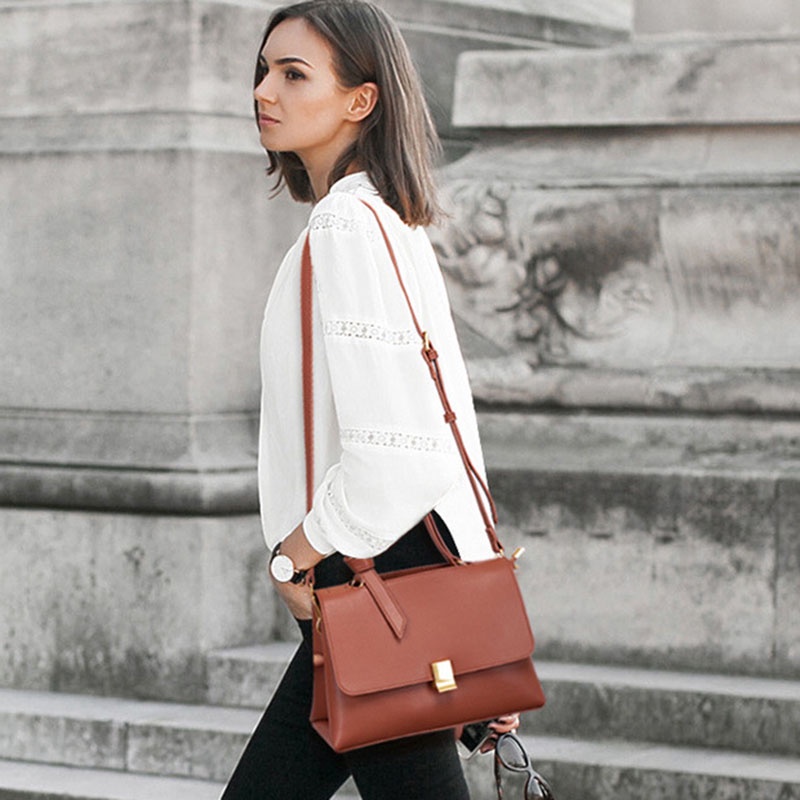 IELGY Túi Đeo Chéo Nhỏ Nhắn Phong Cách niche Thời Trang Cho Nữ