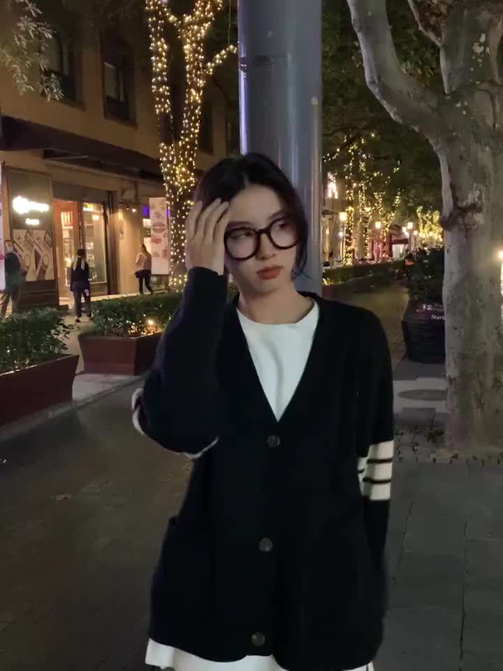 Áo Khoác Len Nữ, Áo Cadigan Tay Dài Bigsz Thời Trang Nữ Phối Tay Sọc 2 Bên Cá Tính Phù Hợp Mọi Lứa Tuổi Tongkhominhanh | BigBuy360 - bigbuy360.vn