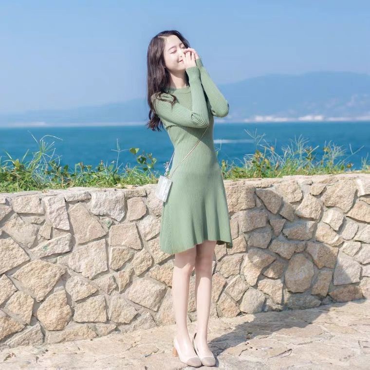 Đầm Sweater Dệt Kim Cổ Tròn Thiết Kế Thanh Lịch Cho Nữ