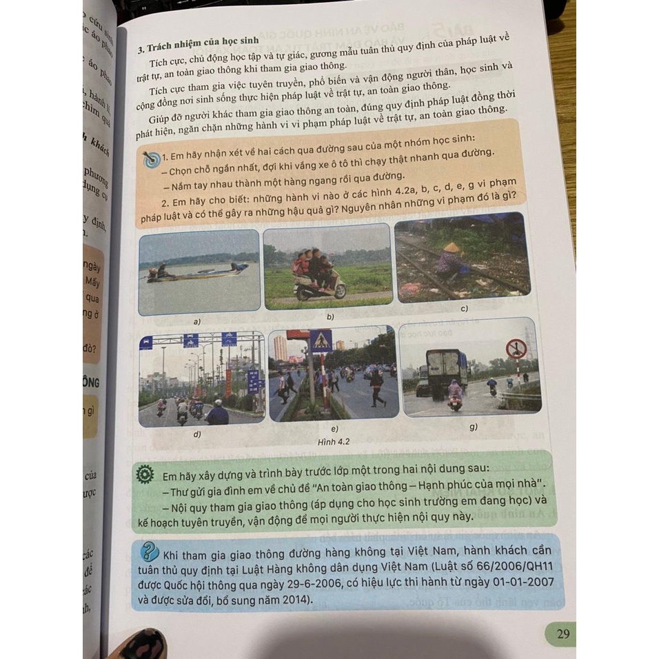 Sách - Giáo dục quốc phòng và an ninh 10 ( Cánh diều ) + bán kèm 1 cuốn tô màu 15k