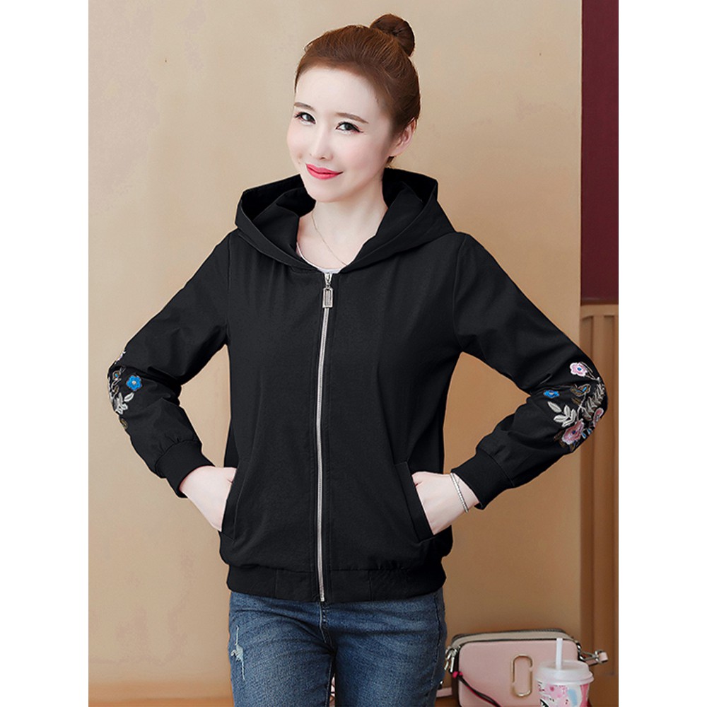 Áo bomber nữ có mũ thêu hoa ở tay nữ tính size 40-65kg 240820