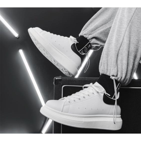 Dép lê nam quai ngang in hình MCM - Dép nam quai da sần chất The1995