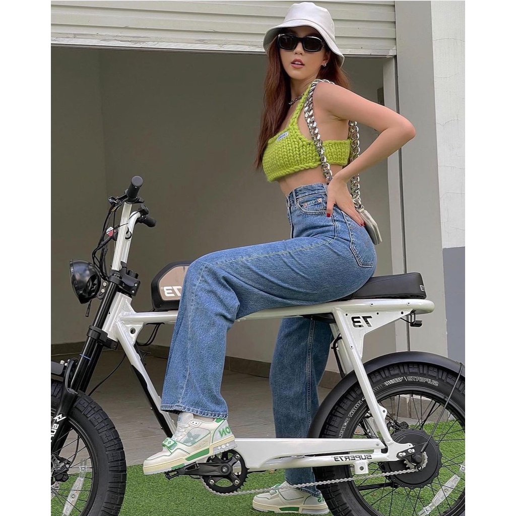 QUẦN JEANS NỮ NGỌC TRINH XANH VỪA MK ỐNG SUÔNG RỘNG LƯNG CAO TÔN DÁNG CHUẨN DONG PHUONG FASHION