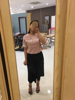 Áo sơ mi kẻ phối ren