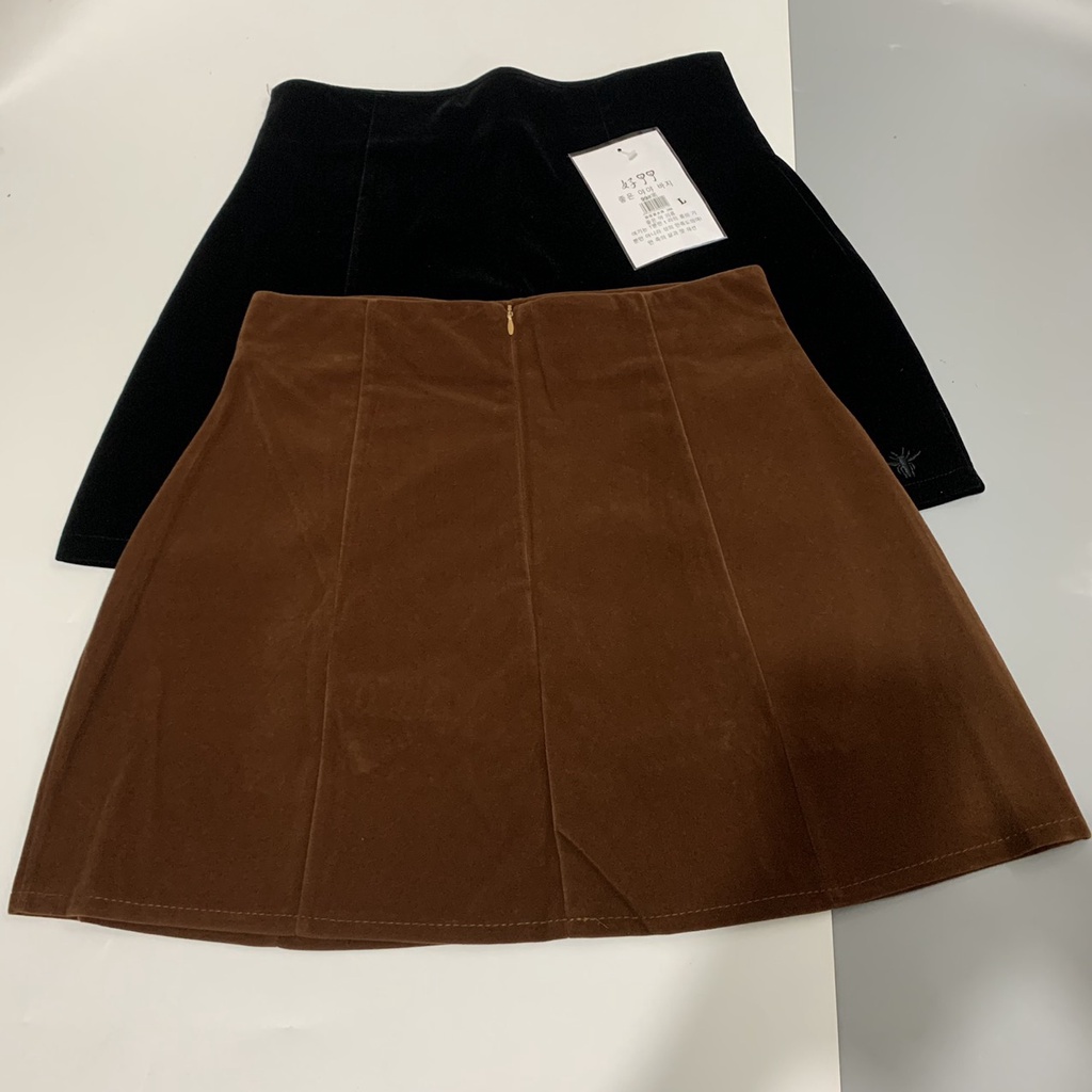 Chân váy nữ ngắn dáng chữ A chất liệu Nhung dày dặn thêu ong xinh xắn sang trọng - Mã CV509-PANOSI