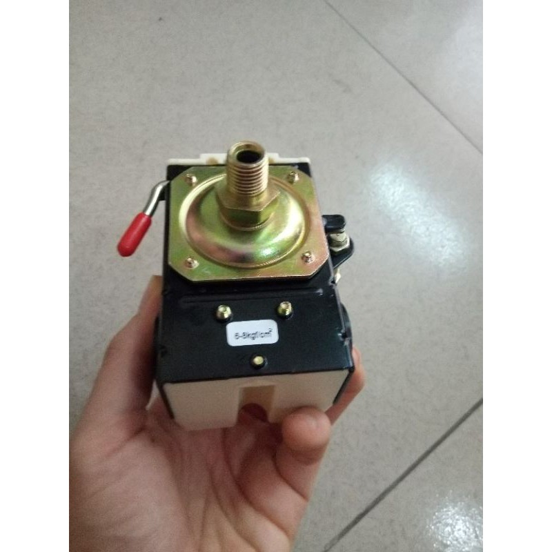 Rơ le đài loan máy nén khí