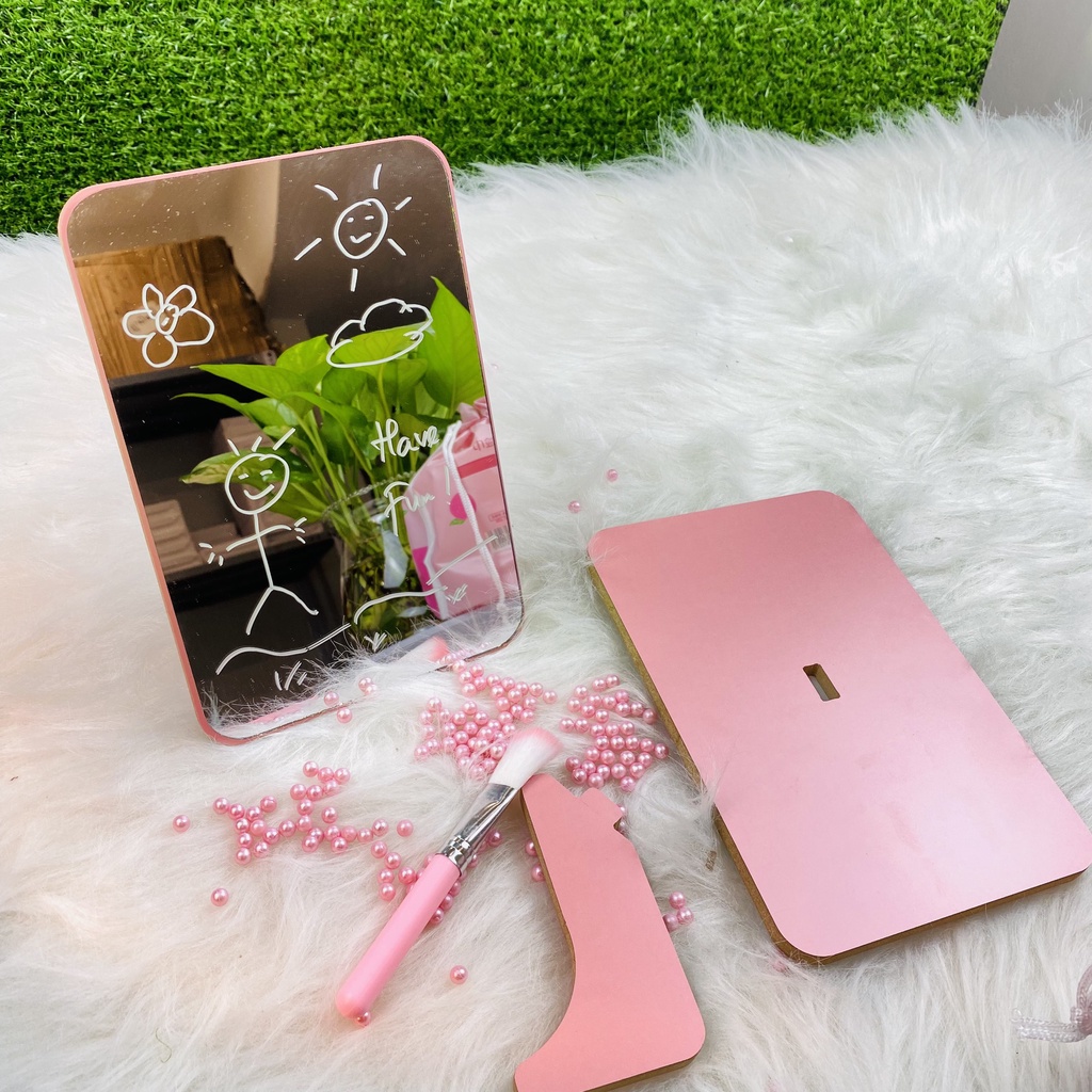 Gương để bàn trang điểm bằng gỗ phong cách công nương xứ Wales (tặng bút)