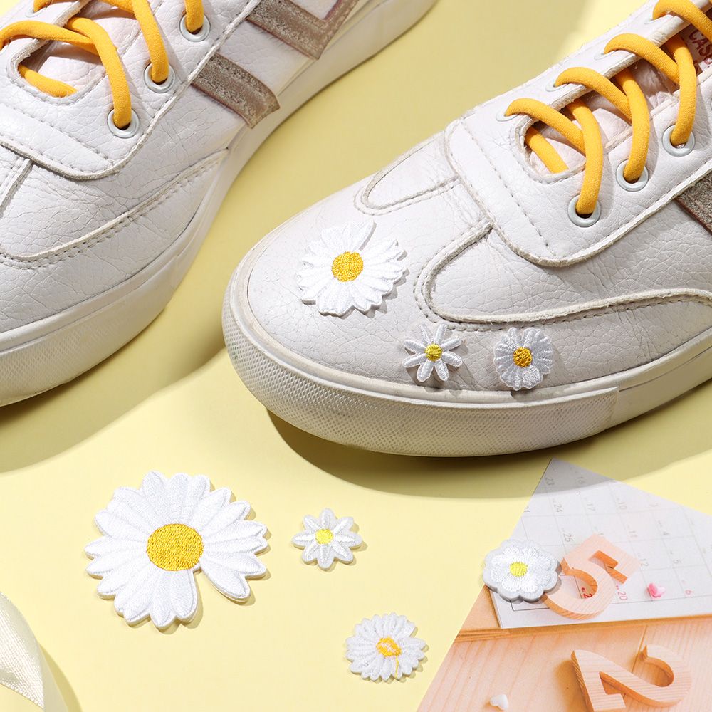 Miếng Dán Ủi Trang Trí Quần Áo Thêu Hình Bướm Và Hoa Cúc Xinh Xắn