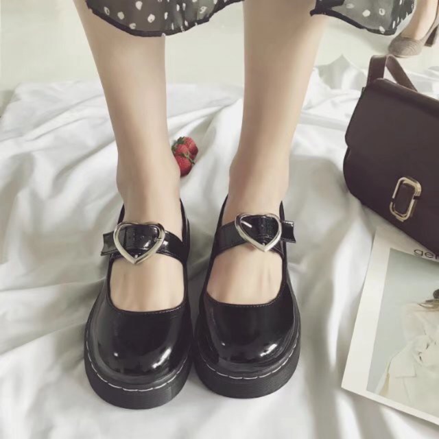 [SẴN 1 SỐ SIZE] Giày ulzzang nữ Hàn Quốc khuy trái tim FORM RỘNG ĐI LÙI SIZE | BigBuy360 - bigbuy360.vn