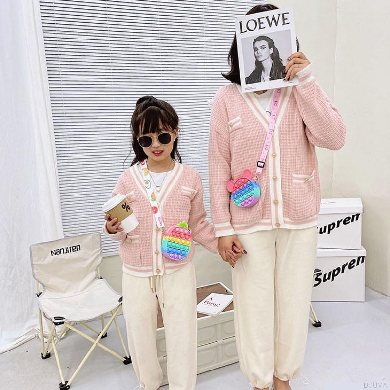 Túi đeo chéo vai bằng silicon họa tiết hoạt hình dễ thương xinh xắn thời trang cho bé