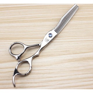 Bộ kéo cắt tóc kasho HA 01 (mua cặp kéo được tặng 1 bao da 1 lược toni guy ) new 100 %