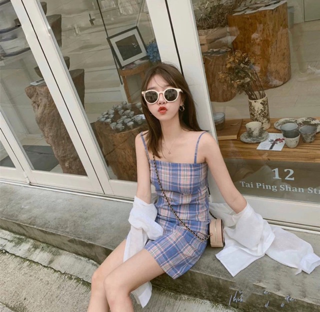 Đầm sọc xanh kẻ ô 2 dây form ngắn hot hit | BigBuy360 - bigbuy360.vn